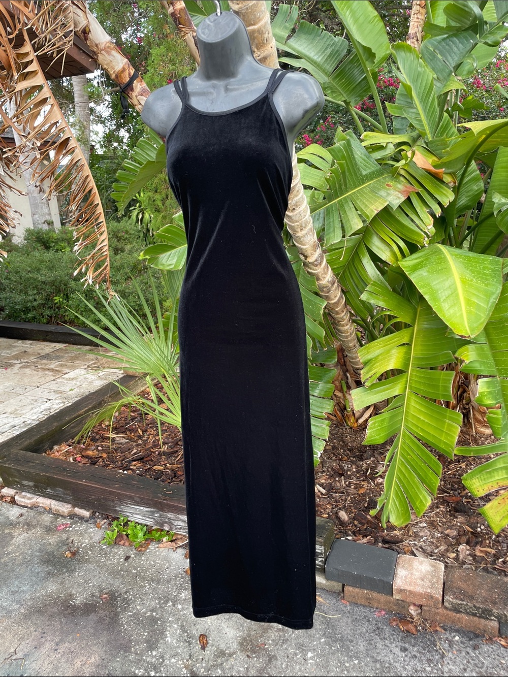 Black velvet slipped dress with side slit